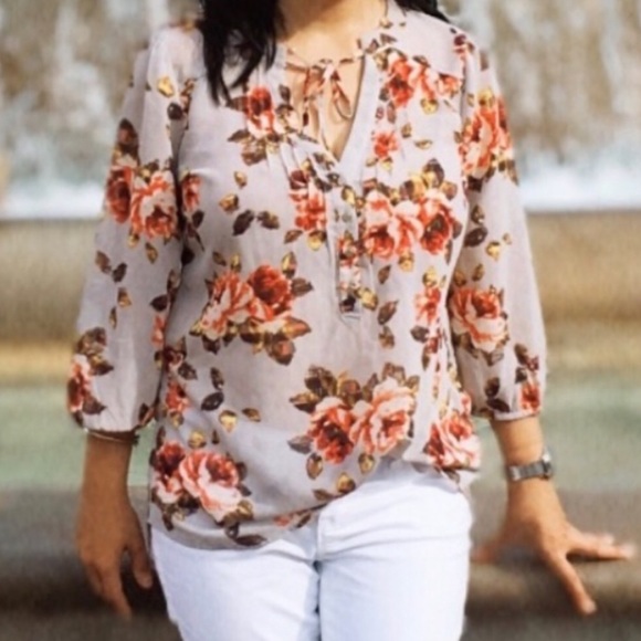 Princess Vera Wang Tops - Princess Vera Wang Sheer Grey Floral Blouse
